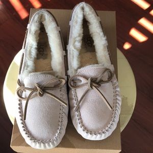 UGG Dakota Slippers - Light Pale Pink
